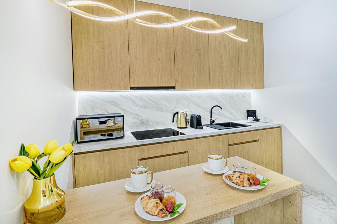 Golden Queen Apartments Old Town Краков Экстерьер фото