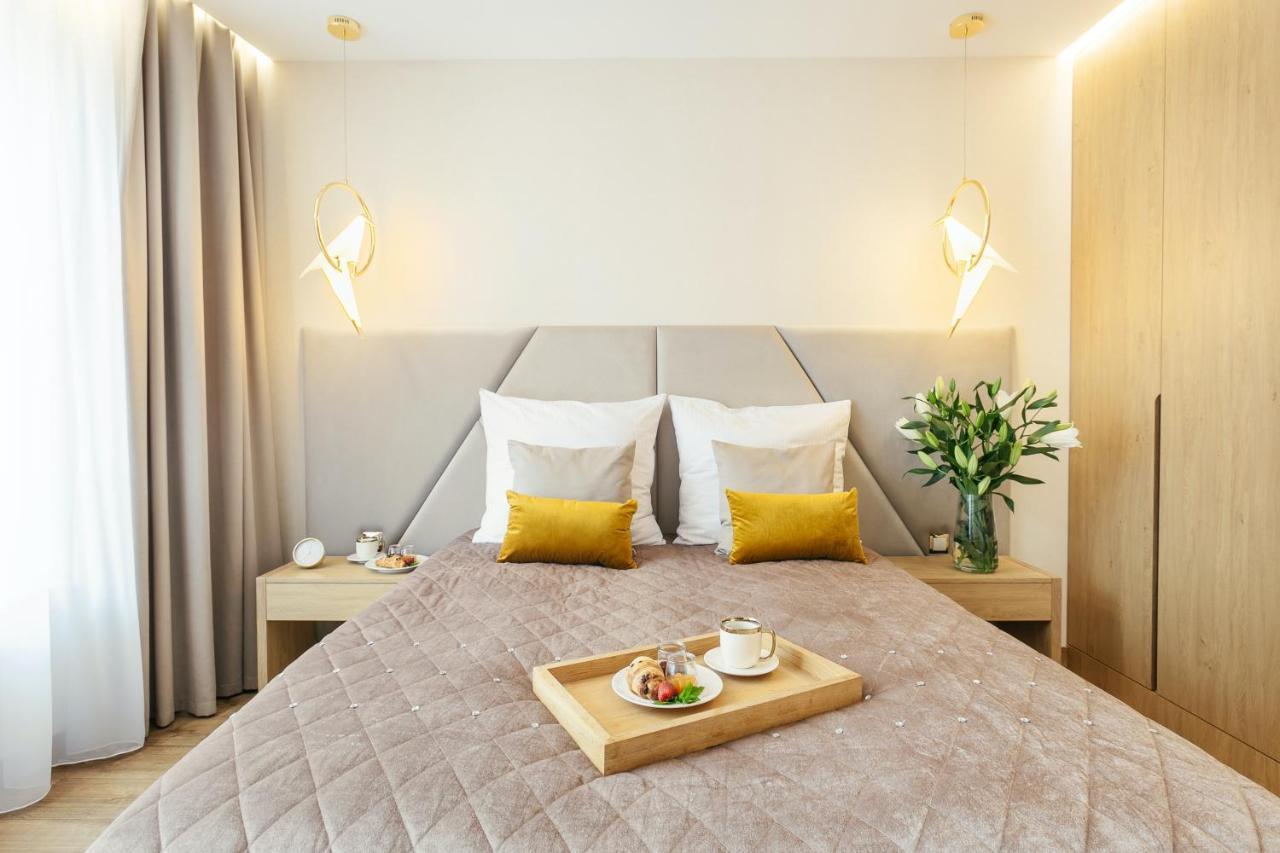 Golden Queen Apartments Old Town Краков Экстерьер фото