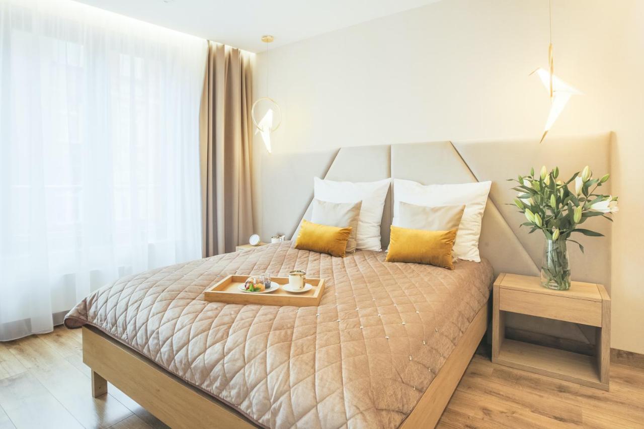 Golden Queen Apartments Old Town Краков Экстерьер фото
