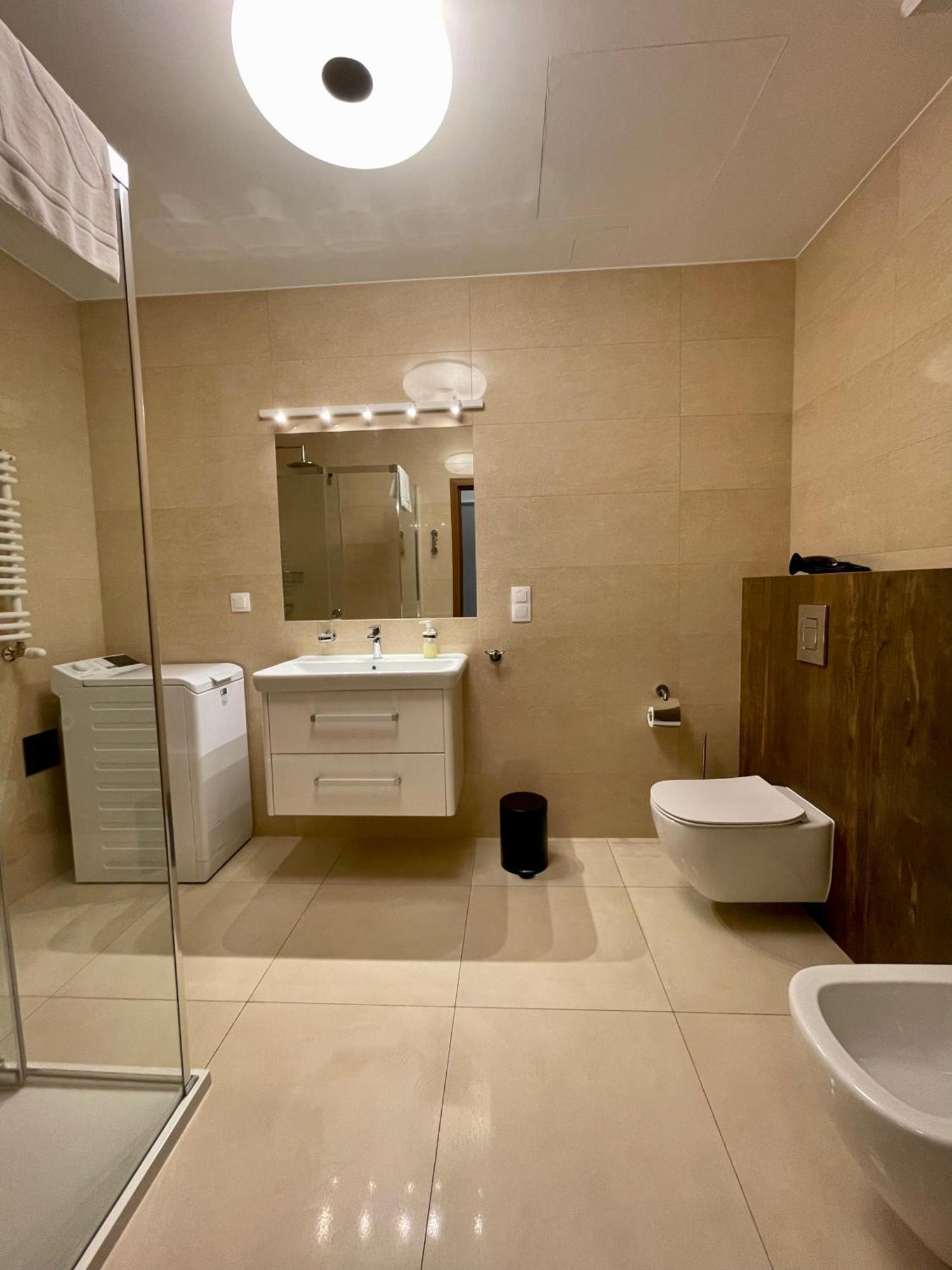 Golden Queen Apartments Old Town Краков Экстерьер фото